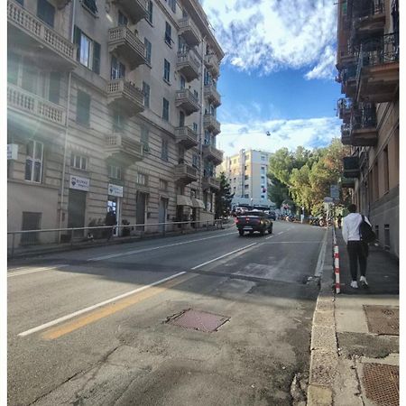 Apartamento Tra Mare E Centro Génova Exterior foto